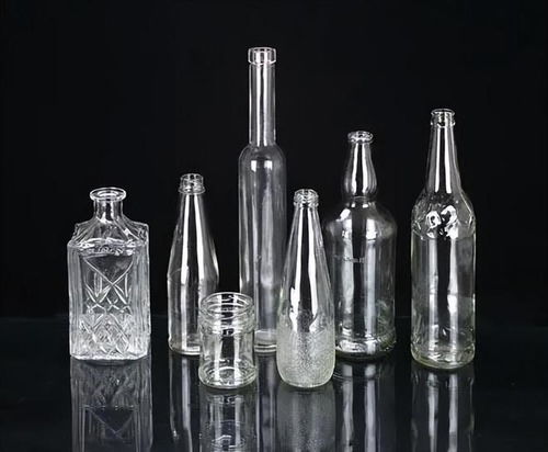 玻璃瓶與塑料瓶的環(huán)保之爭 為何研究發(fā)現(xiàn)白酒玻璃瓶可能危害更大？